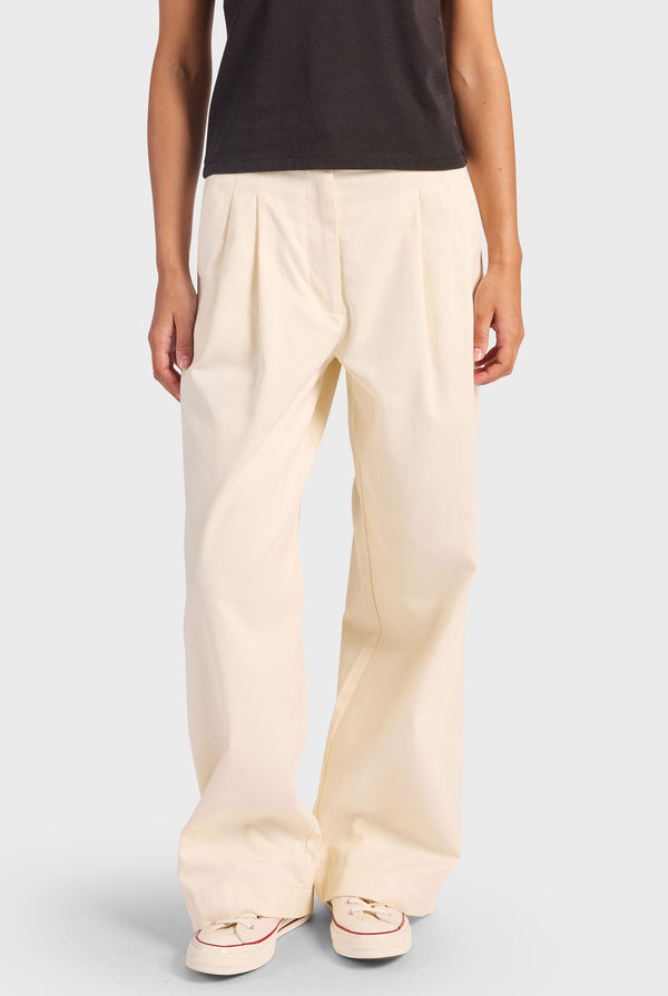 Monroe Pleated Pant